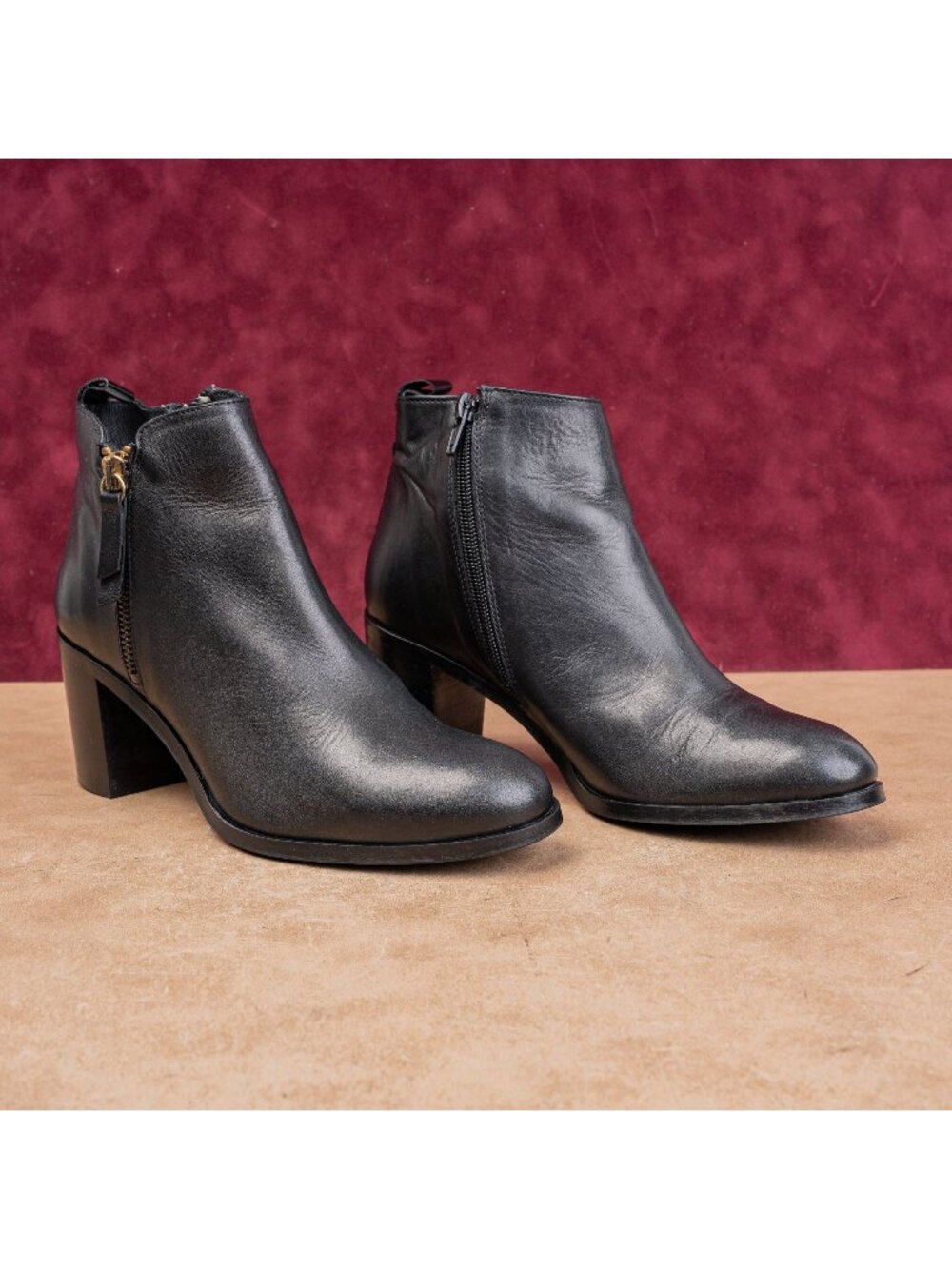 Minelli Wmn Black Leather Vintage Y2K Retro Round Toe Zip Ankle Boots 6US EUR36